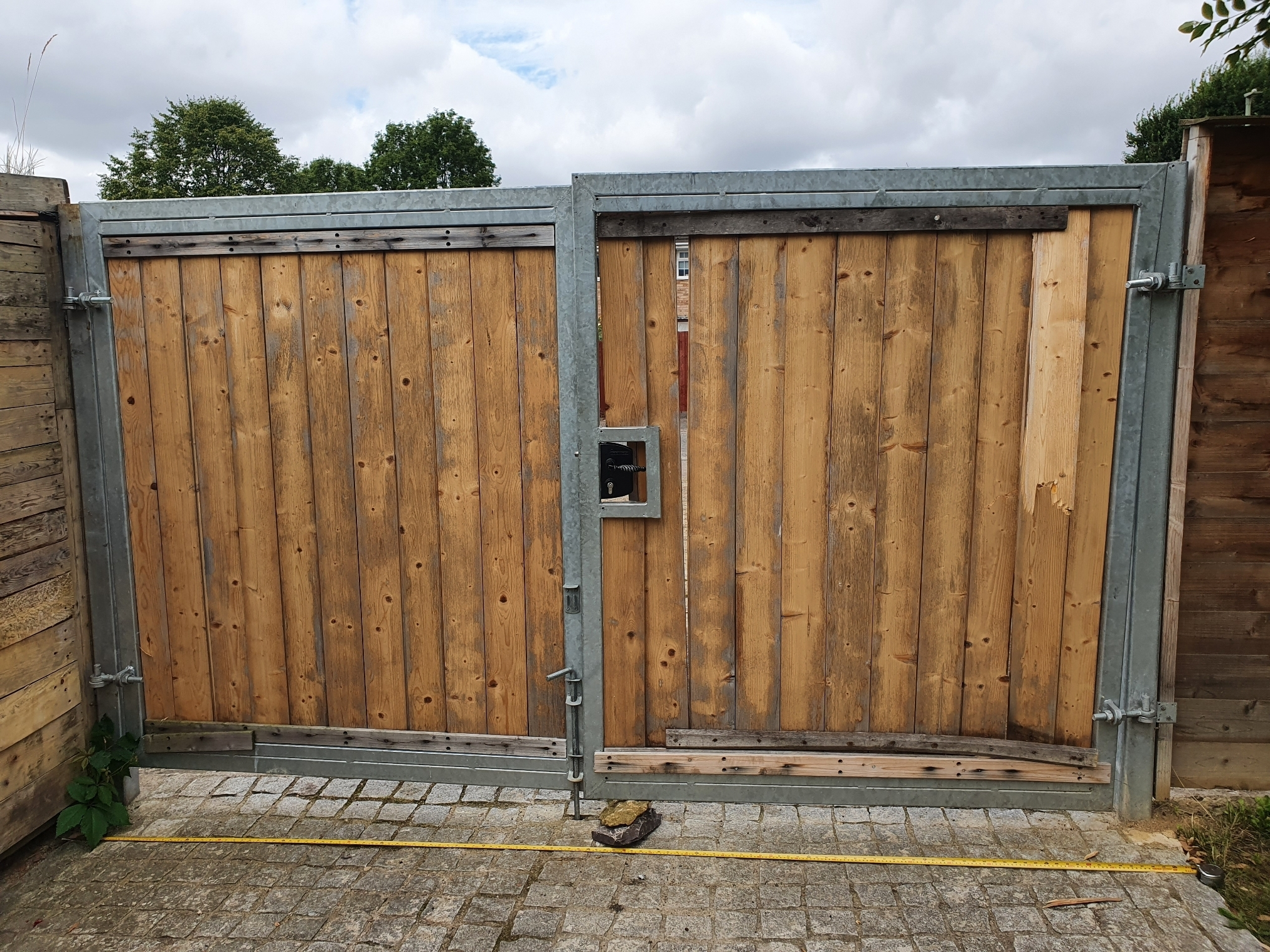 New Steel Gates Manufactured Tp Steelwork Ltd 1 Xlarge